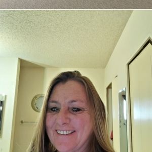 Meet your Posher, Eva